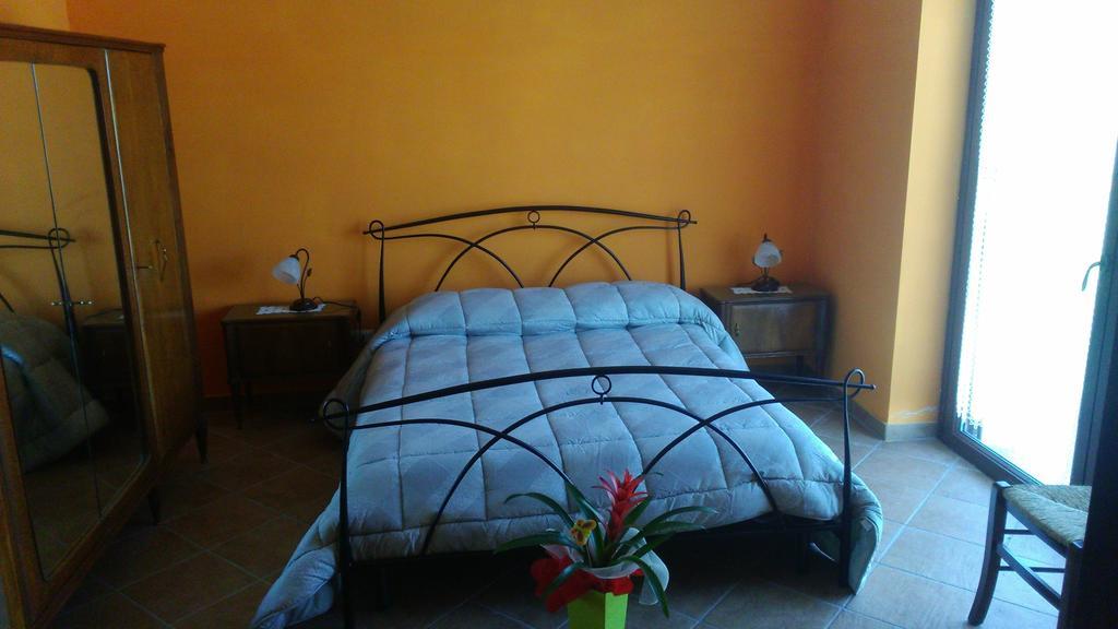 Il Balcone Sul Monferrato Βίλα Tonco Δωμάτιο φωτογραφία