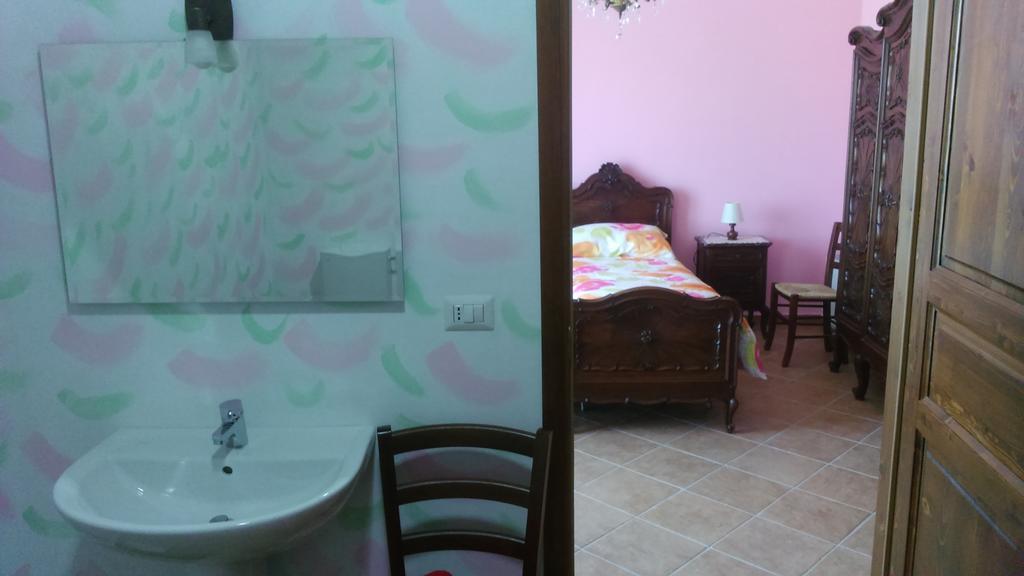 Il Balcone Sul Monferrato Βίλα Tonco Δωμάτιο φωτογραφία
